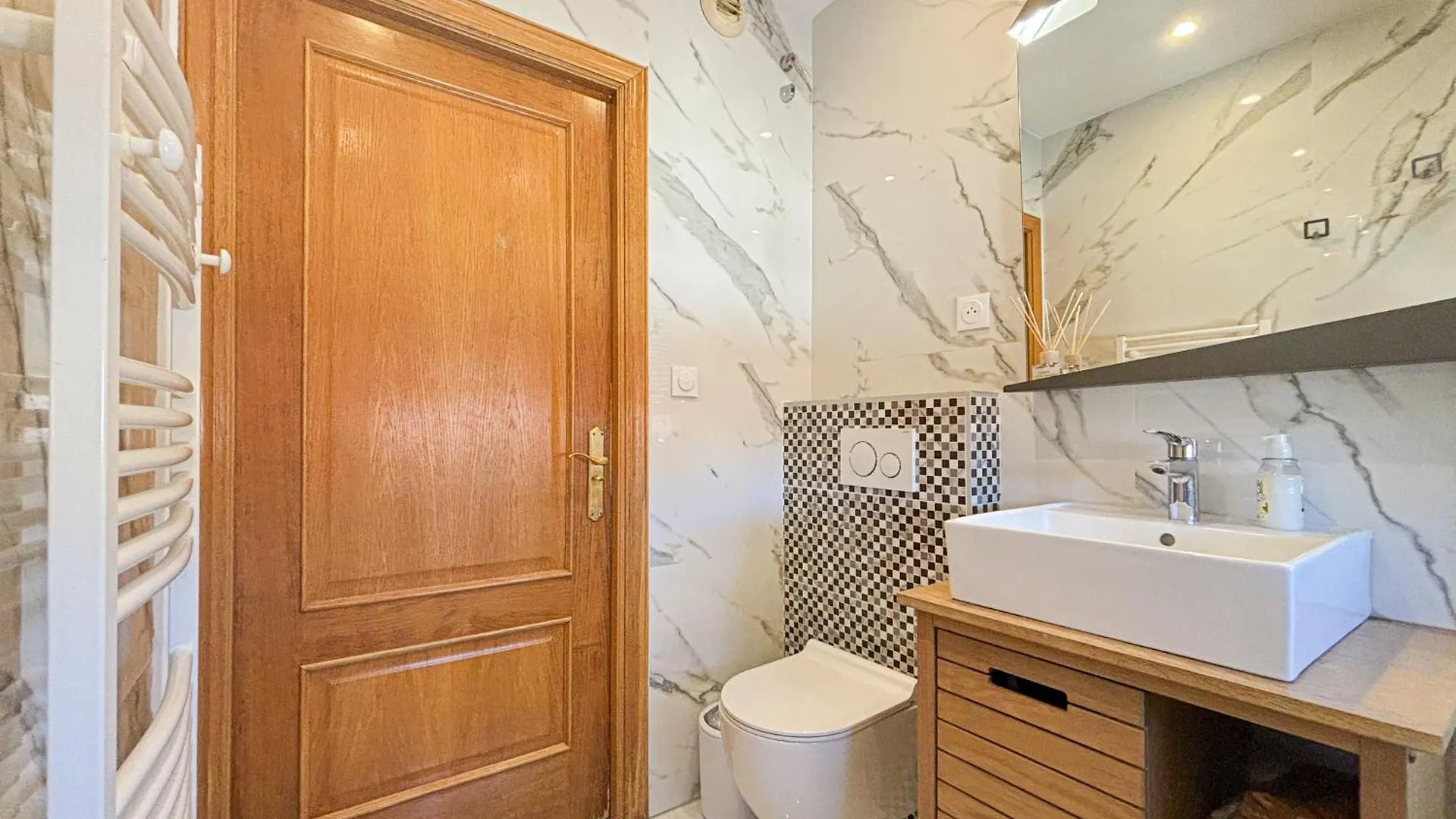 Suite Zara - Wifi, Ac, 4 Pers Nice Apartment